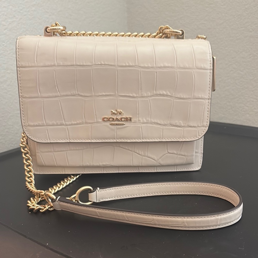 Coach Cream and Gold Crossbody Bag with Croc-Embossed Design